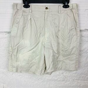 Haggar Men's cream cotton Flat Front Shorts size 34